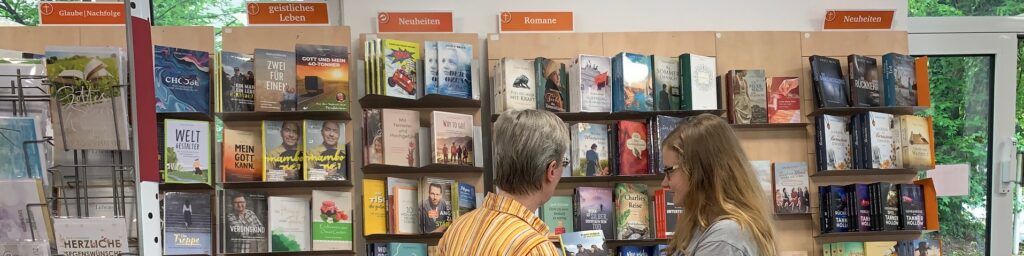 Gespräch in Buchhandlung