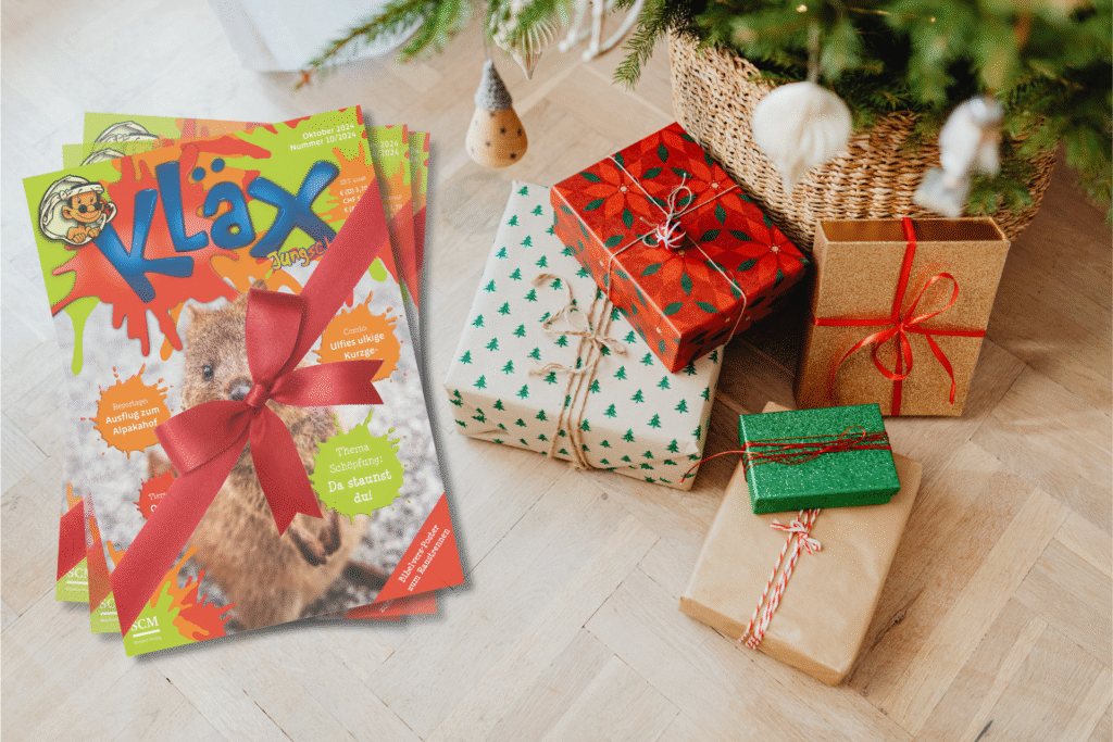 Kläx Magazine neben Geschenke